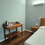 凯沃尔住宿加早餐公寓酒店 4*
