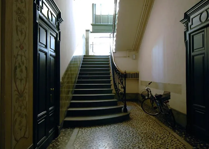 Residenza Cavour Konukevi 4*