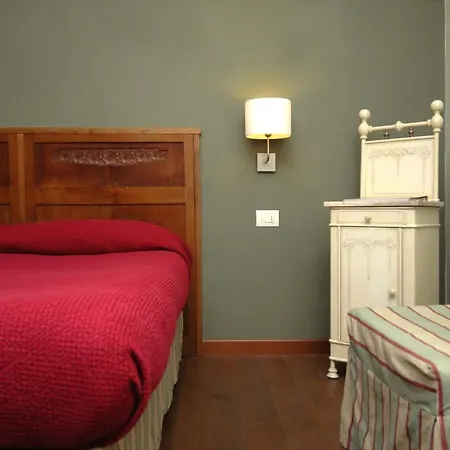 Residenza Cavour 3* Όπως