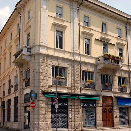 Residenza Cavour Πανσιόν Όπως